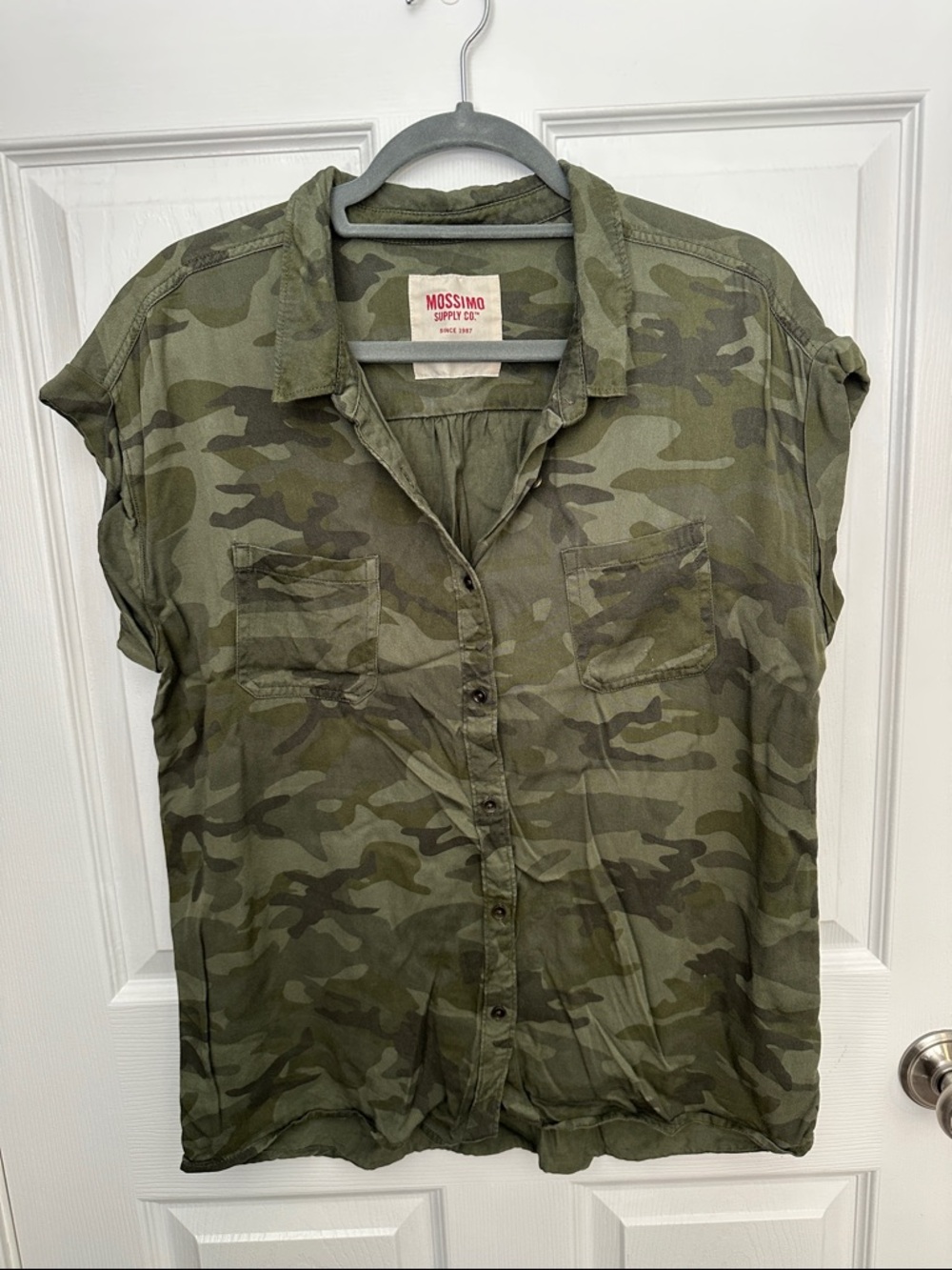 Mossimo Supply Co. Olive Green Camouflage Button-Up Shirt